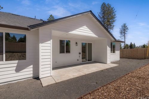 6081 Maxwood Dr, Paradise CA  95969-4348 exterior