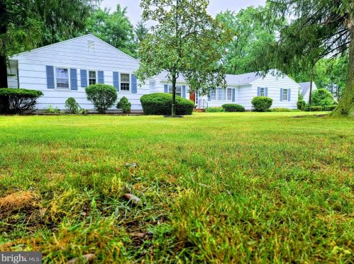 900 Locust St, Seaford, DE 19973-2123