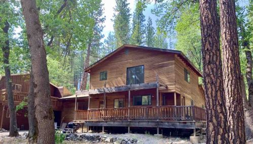 399 Genesee Indian Creek Rd, Taylorsville, CA