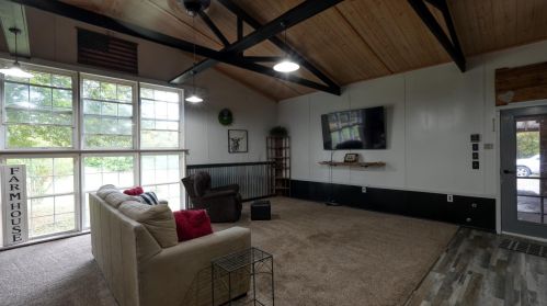 26718 Armstrong Rd, Laurelville OH  43135-9716 exterior