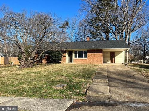 5938 Atteentee Rd, Springfield VA  22150-3908 exterior