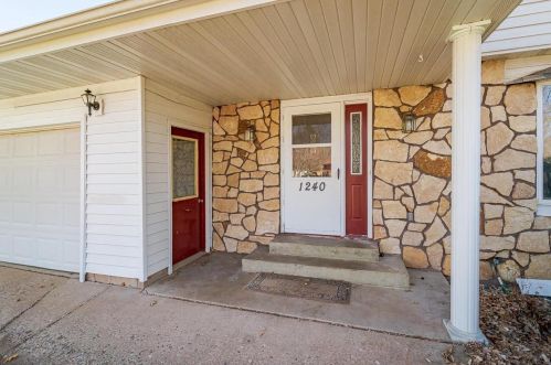 1240 Bilmar Ave, New Johannesburg, WI 54017-2302