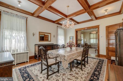 3427 Wisconsin Ave, Washington DC 20016-2154 exterior