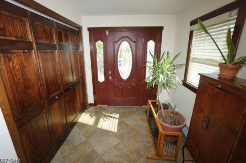 128 Clay Ave, Roselle Park, NJ 07204-2008