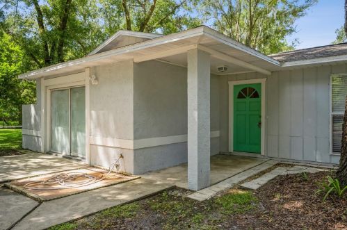 910 Lutz Lake Fern Rd, Lutz, FL 33548-5028