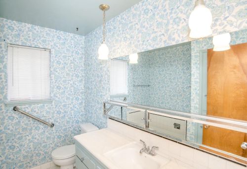 4 Casa Linda Dr, Woodland CA  95695-4612 exterior