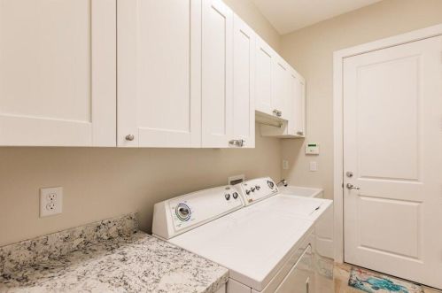 1090 Cara Ct, Marco Island FL  34145-4563 exterior