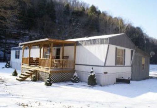 2492 Indian Creek Rd, Wales, KY 41572-8203