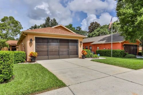 489 Fort Mill Ln, Brooksville, FL 34609-9678