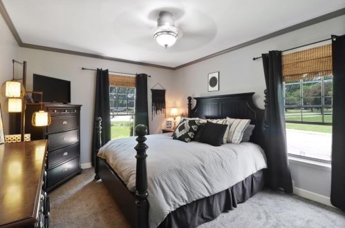 2 3 St, Hobart IN 46342-4306 exterior