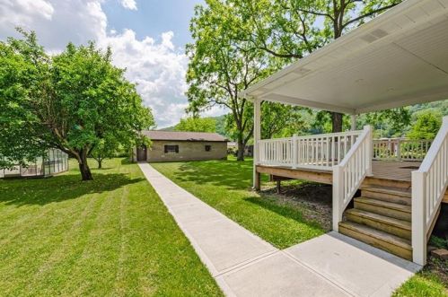 116 Guerrier Rd, Latrobe, PA 15650-3463