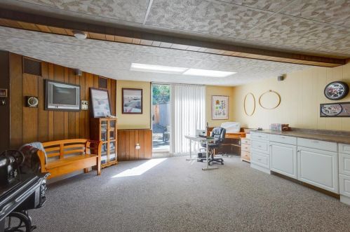 271 Goodwin Dr, San Bruno CA  94066-1660 exterior