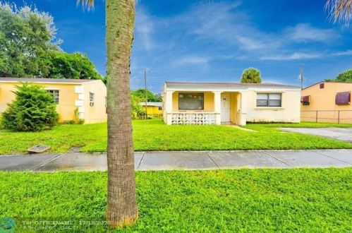 734 3rd Pl, Dania Beach, FL 33004-4925