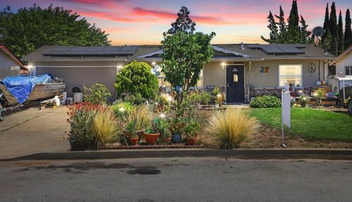 531 El Camino Paraiso, Hollister, CA 95023-4208