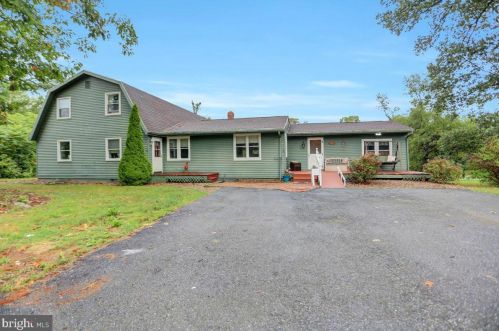 2148 Ritner Hwy, Carlisle PA 17015-9305 exterior