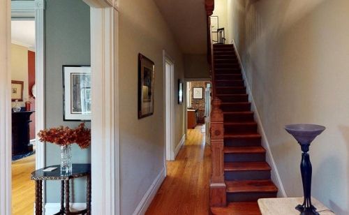 5428 Howe St, Pittsburgh, PA 15232-2206