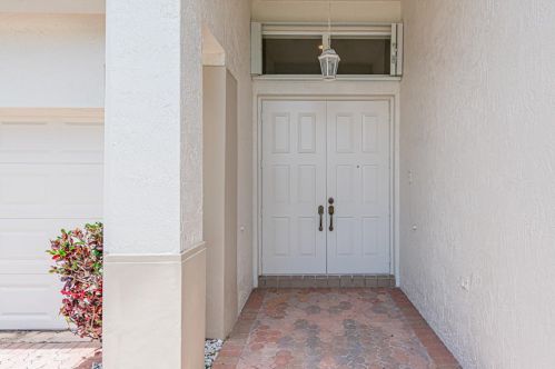 8730 Bellido Cir, Boynton Beach, FL 33472-8124