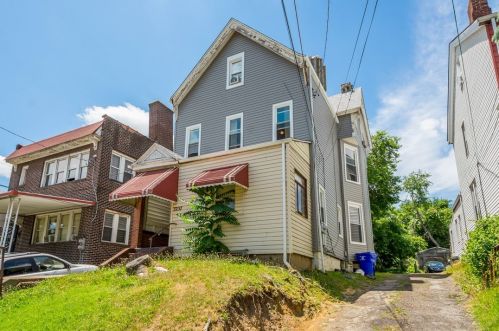 3237 Dawson St, Pittsburgh, PA 15213-4522