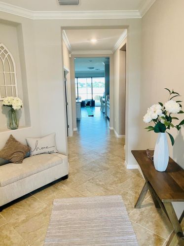 1508 Santiago Cir, Naples, FL 34113