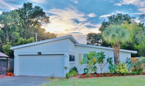 1613 Gray St, Saint Petersburg, FL 33707-4019