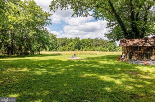 10842 Kings Hwy, Montross VA  22520-2038 exterior
