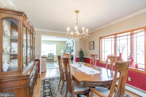 1640 Cavan Dr, Dresher PA  19025-1210 exterior