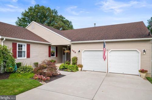 138 Cider Press Dr, Harrison Township, NJ 08062-9486