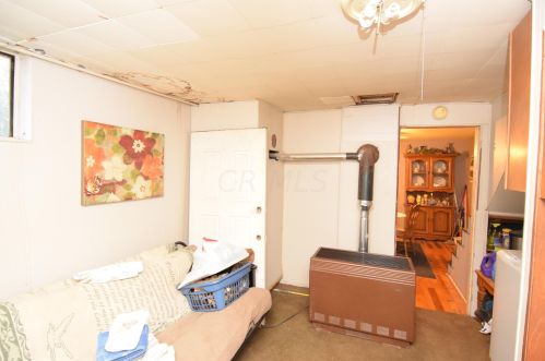 130 Pleasant St, New Lexington OH  43764-1210 exterior