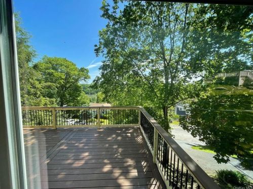 50 Ivy Hill Rd, Mahopac NY  10541-1208 exterior