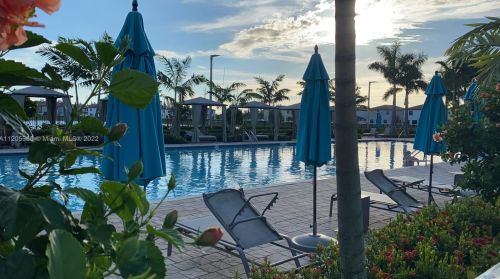 11085 32nd Ln, Hialeah, FL 33018-1703