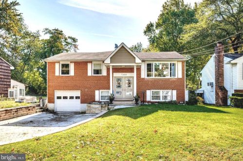 7400 Walnut Ave, Camden, NJ 08109-3077