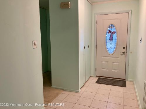 3 Lowell Ct, Bricktown, NJ 08724-2423