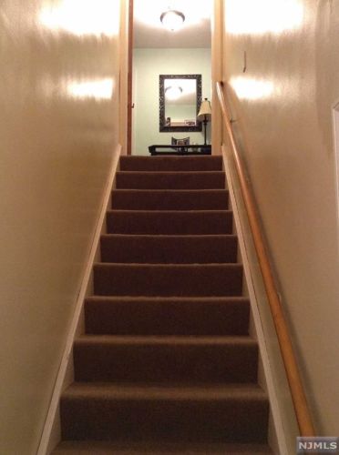 226 10th St, Palisades Park NJ  07650-2002 exterior