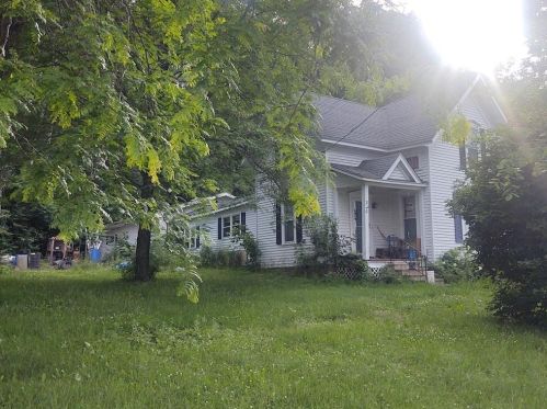 220 Huron St, Fairchild, WI 54741-8273