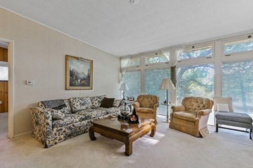 1750 Summit Dr, Lake Geneva WI  53147-1638 exterior