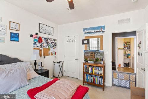 7405 Brunson Cir, Gainesville VA 20155 exterior