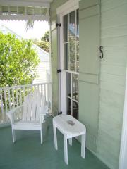 4000 Constance St, New Orleans LA  70115-1407 exterior