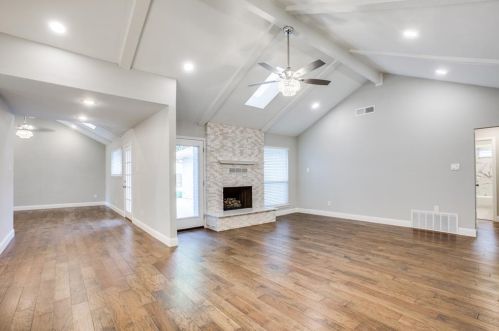 218 High Brook Dr, Richardson TX  75080-2031 exterior