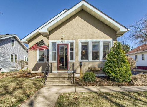994 Cherokee Ave, Saint Paul, MN 55118-1111