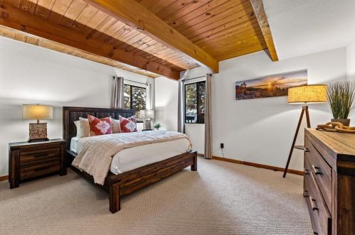 1016 Martis Lndg, Truckee CA  96161-4000 exterior