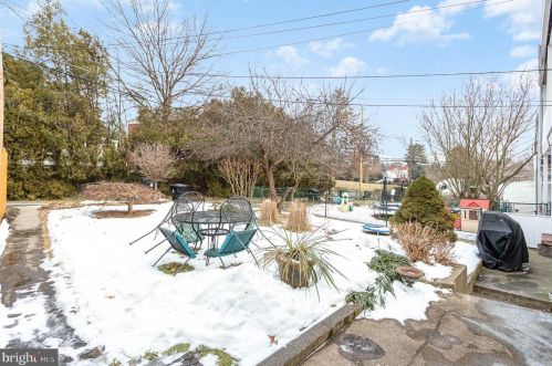 2342 Ellerslie St, Harrisburg PA 17104-2731 exterior