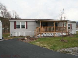 128 Cheyenne Ct, Julian, PA 16844-9068