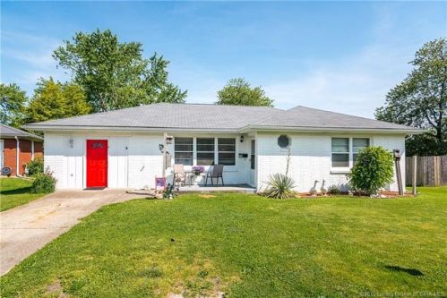 15 Robin Rd, New Albany, IN 47150-3731