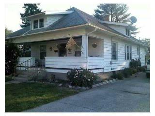 614 Henry St, Defiance, OH 43512-2215
