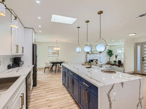 7445 Golfcrest Dr, San Diego CA 92119-1202 exterior