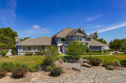 6400 Four Corners Dr, Hollister, CA 95023-9225