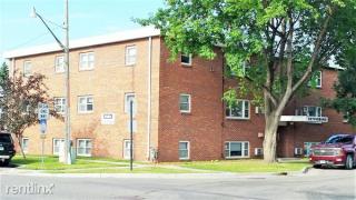 315 2nd Ave, Moorhead MN  56560-2658 exterior