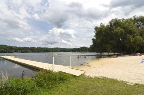 13 Lakeport Dr, Patterson NY  12563-1722 exterior