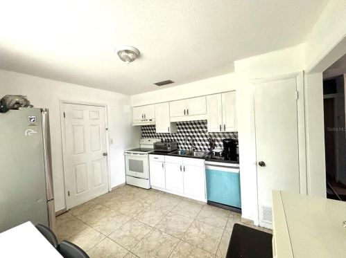 4734 Pilgrim Ln, Lakeland FL  33810-3627 exterior