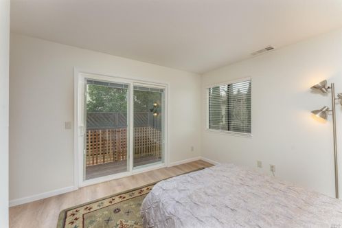 1533 Yardley St, Santa Rosa CA 95403-2397 exterior